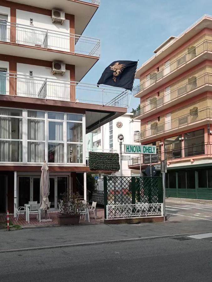 Hotel Nova Dhely Rimini Exterior foto